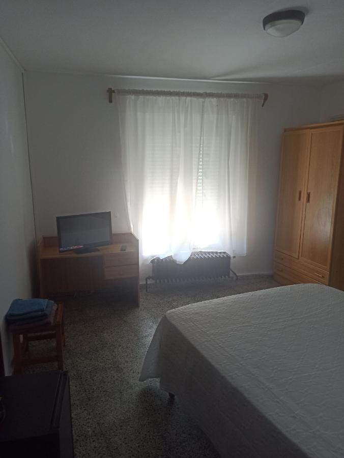 Hostal Restaurante El Burguiyo El Barraco Ngoại thất bức ảnh