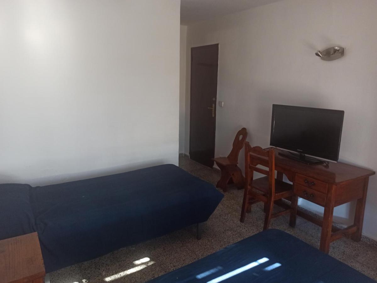 Hostal Restaurante El Burguiyo El Barraco Ngoại thất bức ảnh
